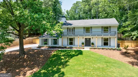349 Lamplighter Ln SE, Marietta, GA 30067