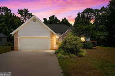 419 Cold Springs Ln, Mcdonough, GA 30252