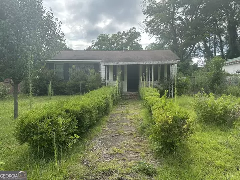 1311 Lee St, Albany, GA 31701