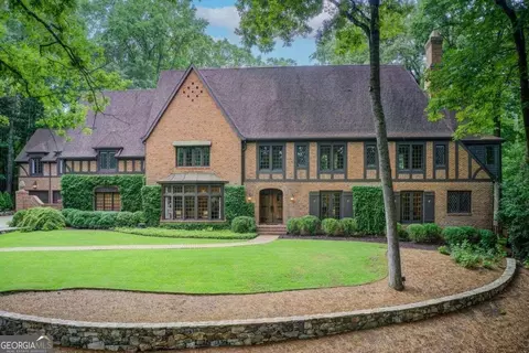 6098 River Chase Cir, Atlanta, GA 30328