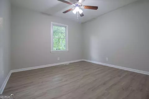 2625 Suncrest Dr, Buford, GA 30519 photo 6