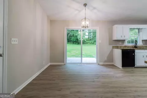2625 Suncrest Dr, Buford, GA 30519 photo 3