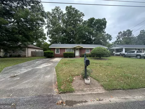 429 Sarah Dr, Warner Robins, GA 31093