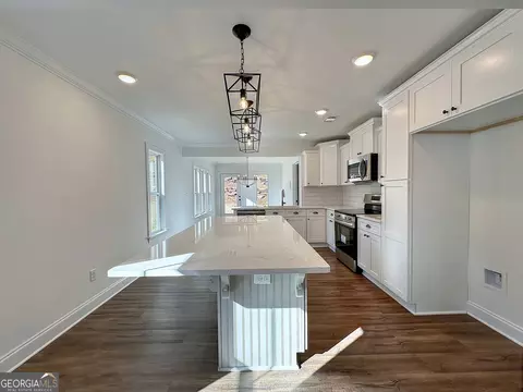 Kitchen - 1332 Mooty Bridge Rd, Lagrange, GA 30240 photo 1 of 4
