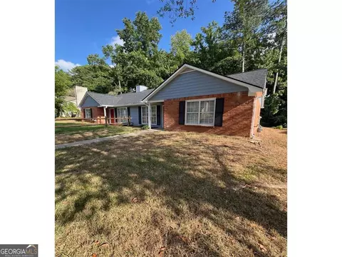 351 Farm Place Ct NE, Woodstock, GA 30188