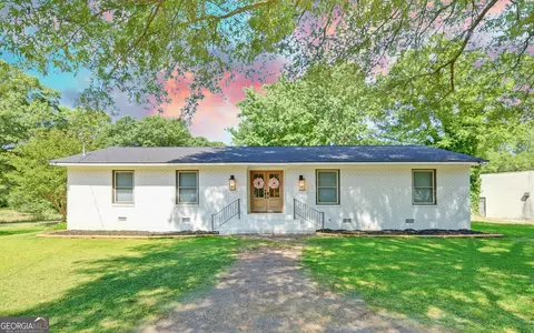 419 N Carolina St, Hartwell, GA 30643