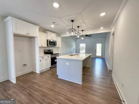 Kitchen - 1336 Mooty Bridge Rd, Lagrange, GA 30240 photo 2 of 3