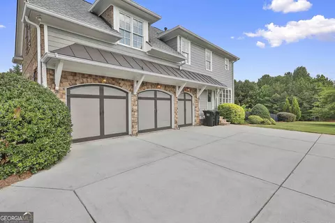 235 Maple Shade Dr, Tyrone, GA 30290 photo 5