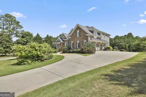 235 Maple Shade Dr, Tyrone, GA 30290 photo 4