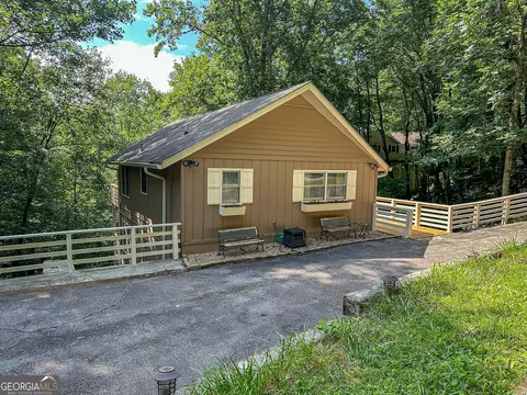 350 Sky High Dr, Dillard, GA 30537