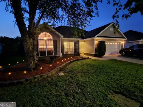 106 Liam Ct, Warner Robins, GA 31088 photo 2