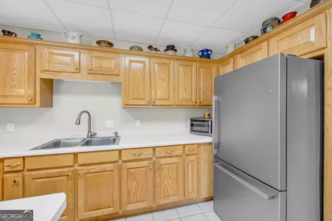 Kitchen - 255 River Swing Rd, Cornelia, GA 30531 photo 6 of 6
