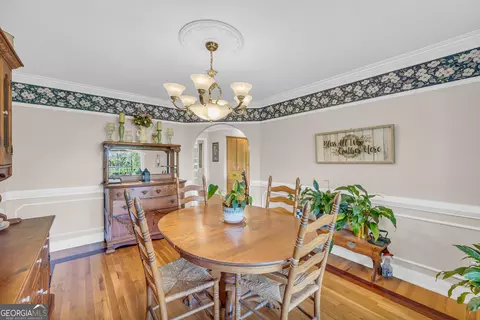 Dining - 255 River Swing Rd, Cornelia, GA 30531 photo 3 of 3