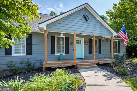 207 Arbor Hills Rd N, Talking Rock, GA 30175