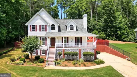 560 Warrenton Dr, Douglasville, GA 30134