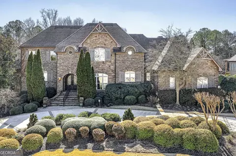 905 Torrey Pine Ct, Mcdonough, GA 30253