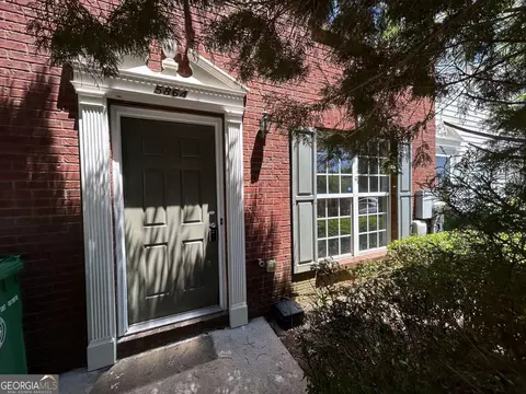 5864 Strathmoor Manor Cir, Lithonia, GA 30058