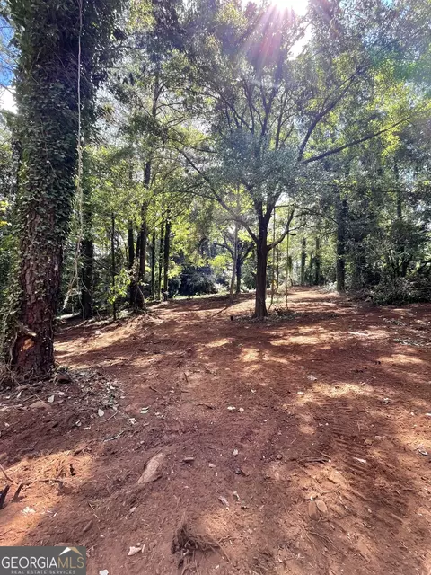 5969 Gum Dr SE, Acworth, GA 30102