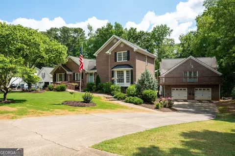 591 Leah Dr, Powder Springs, GA 30127