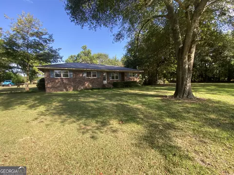 1083 Ga Highway 26 W, Cochran, GA 31014