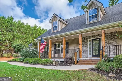 41 Oak Creek Dr, Dawsonville, GA 30534