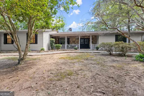 4015 Oak Harbour Dr, Gainesville, GA 30506