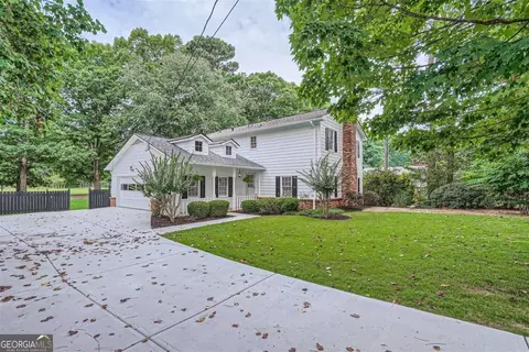 375 Shunn Way SW, Lilburn, GA 30047