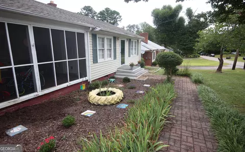61 E Rountree Rd, Toccoa, GA 30577 photo 3