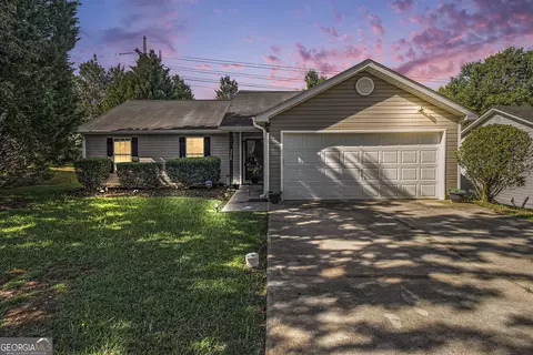 3350 Homeward Trl, Ellenwood, GA 30294