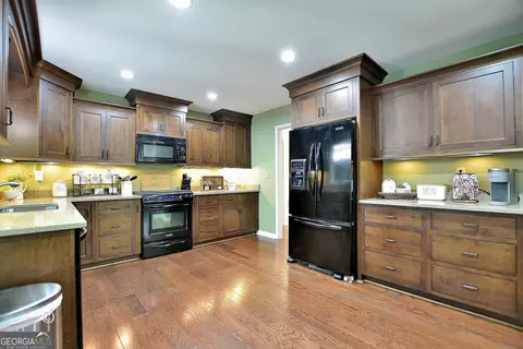 719 Camellia Dr, Lagrange, GA 30240 photo 9