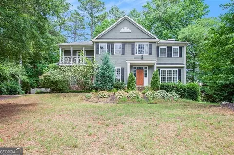 2106 Cavallon Ct NW, Acworth, GA 30101