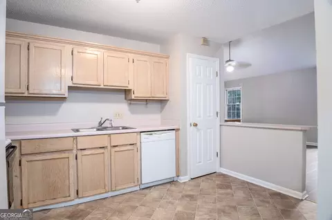 1072 Walnut St, Macon, GA 31201 photo 15