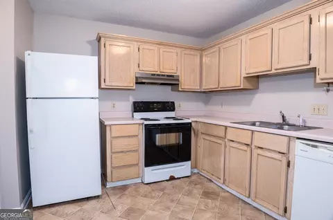 1072 Walnut St, Macon, GA 31201 photo 13