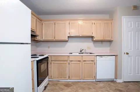 1072 Walnut St, Macon, GA 31201 photo 14