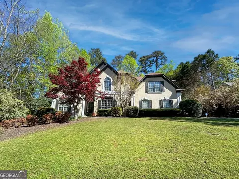 835 Heathland Ct, Roswell, GA 30075