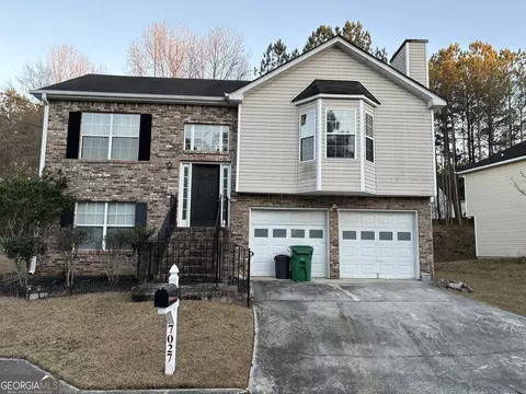 7027 Fruitwood Ct, Lithonia, GA 30058
