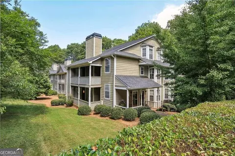 2547 Oakridge Pl, Decatur, GA 30033