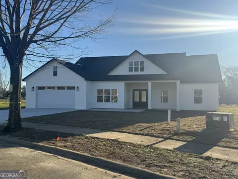 121 Southland Ridge Dr, Americus, GA 31709