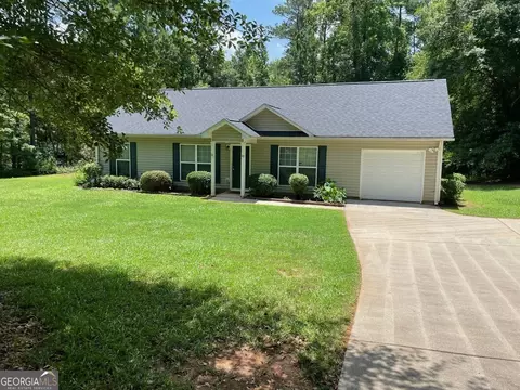 42 Sydney Woods Dr, Forsyth, GA 31029