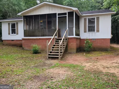 108 Lee St, Hogansville, GA 30230