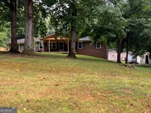 379 A T Moore Rd, Dawsonville, GA 30534