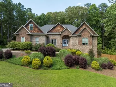 65 Farrington Dr, Forsyth, GA 31029