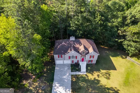 140 Carriage Oaks Dr, Villa Rica, GA 30180