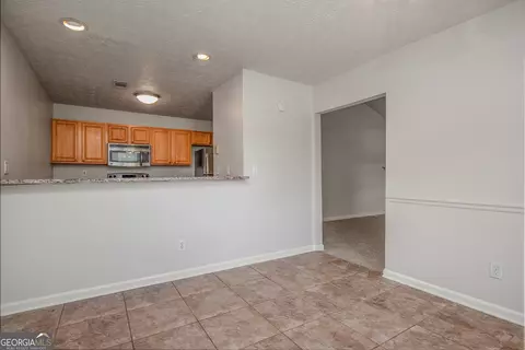 210 Bluff Ct, Jackson, GA 30233 photo 8