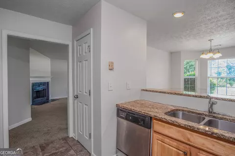 210 Bluff Ct, Jackson, GA 30233 photo 11