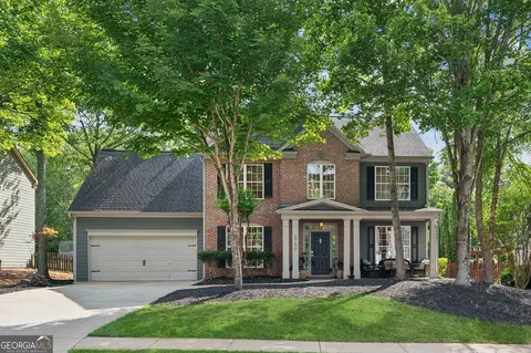6750 River Island Cir, Buford, GA 30518