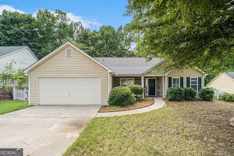 5806 Amberside Ln, Sugar Hill, GA 30518