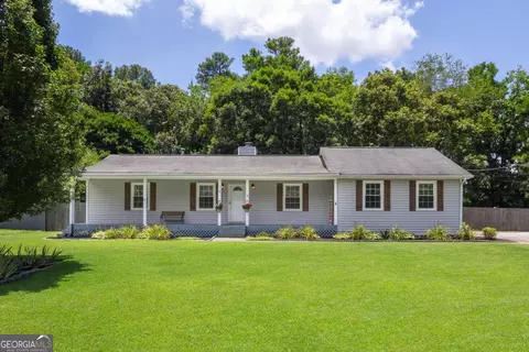 1788 Stratford Dr, Snellville, GA 30078