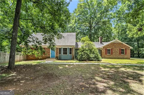 2921 Carriage Ct W, Marietta, GA 30060