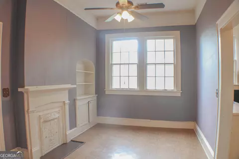 Living - 308 E 5th Ave, Rome, GA 30161 photo 5 of 7